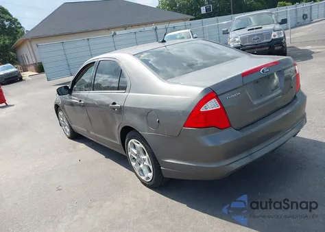 2011 Ford Fusion Se z USA, uszkodzony, nr VIN 3FAHP0HA5BR323688